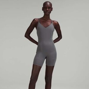 NWT Lululemon LAB Nulux and Mesh one piece 8”